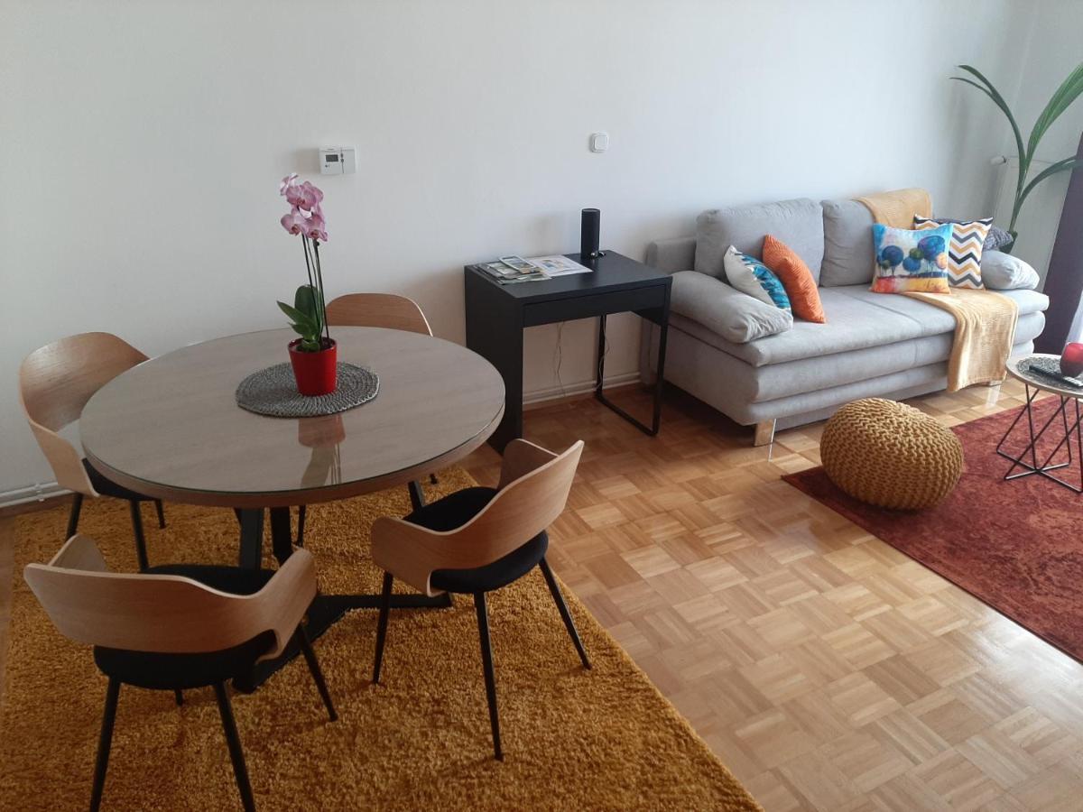 Apartment Relax With Infrared Sunshower Varaždin Exterior foto